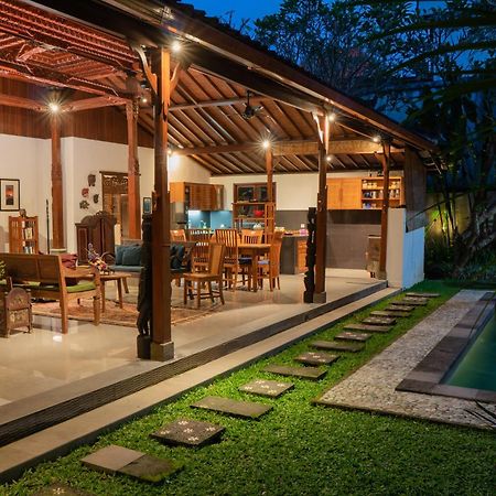 Rumah Joglo Ubud Eksteriør billede